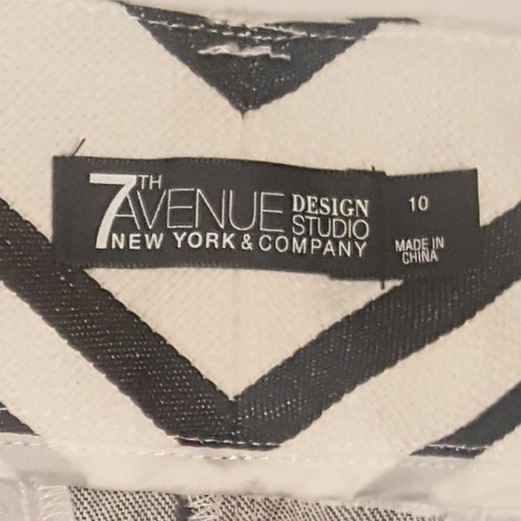 New York & Company | Black Stripe 7th Ave Design Studio Shorts - WomenSize 10 - Picture 3 of 5